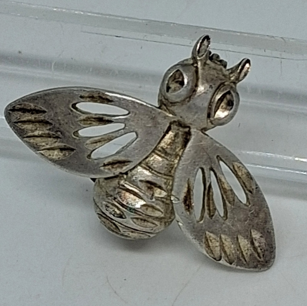 * Vintage Signed M Sterling Silver 925 Bug Fly Pin Brooch